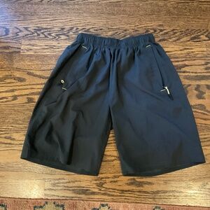 Sofishie Men’s dark gquick dry shorts Size S Zippered pockets Excellent conditio